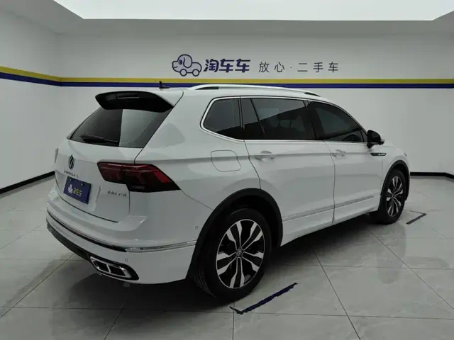 Volkswagen Tiguan L — Фото автомобиля 3