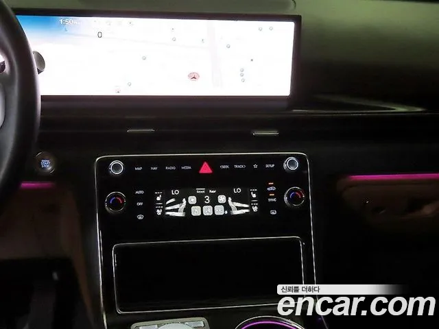 Genesis GV80 — Фото автомобиля 11