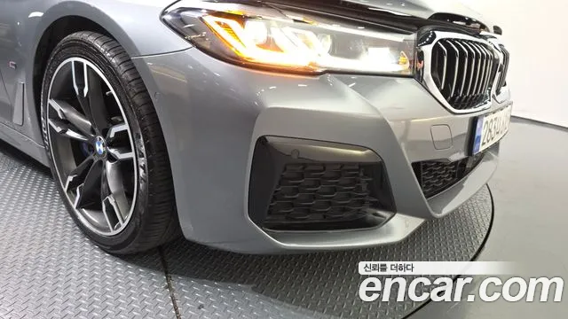 BMW 5 Series G30 — Фото автомобиля 7