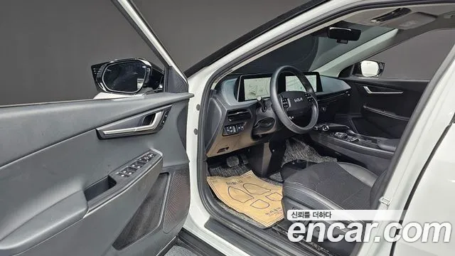 Kia EV6 — Фото автомобиля 10