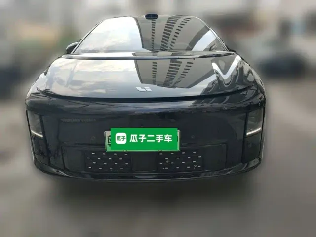 Li Auto i6 — Фото автомобиля 2