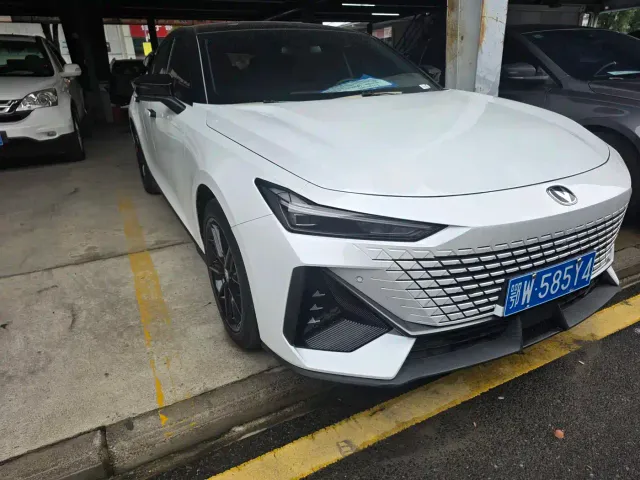 Changan UNI-V — Фото автомобиля 26