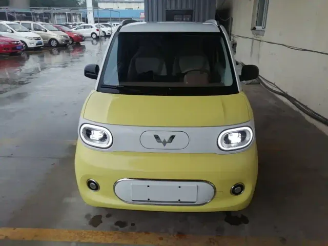 Wuling Hongguang Mini EV — Фото автомобиля 2