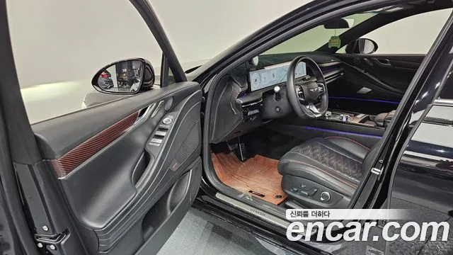 Genesis G80 Бензин 3.5 турбо AWD — Фото автомобиля 8