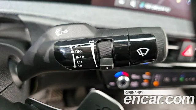 Kia EV6 Standard 4WD — Фото автомобиля 28