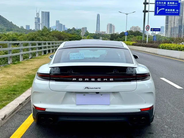 Porsche Panamera — Фото автомобиля 5