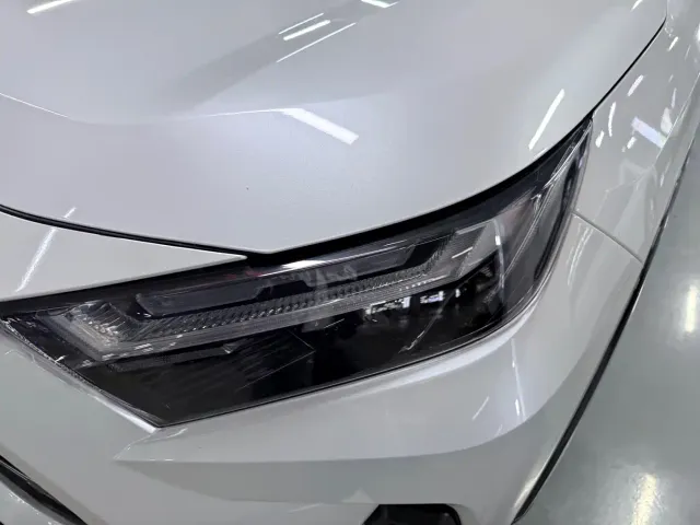 Toyota RAV4 — Фото автомобиля 4