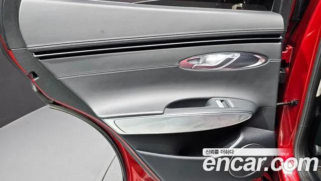 Genesis GV70 2.5T Бензин AWD — Фото автомобиля 23