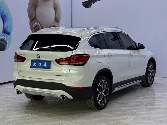 BMW X1 — Фото автомобиля 4