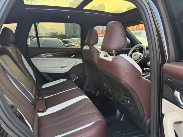 Geely Xingyue L — Фото автомобиля 11