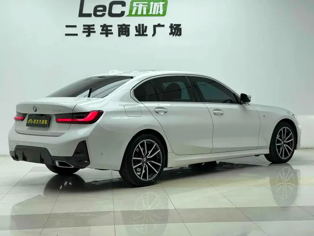 BMW 3 Series — Фото автомобиля 17