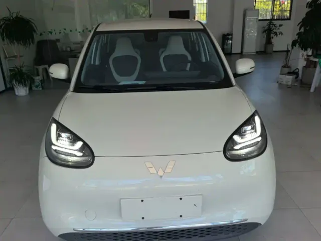 Wuling Bingo — Фото автомобиля 2