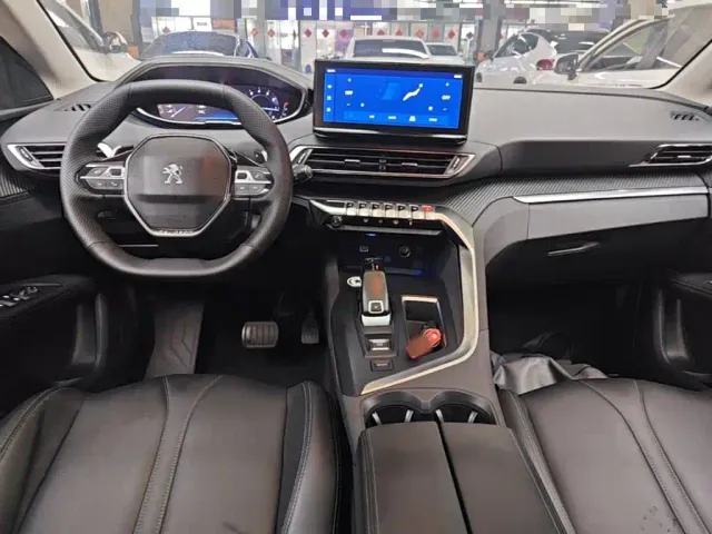 Peugeot 4008 — Фото автомобиля 9