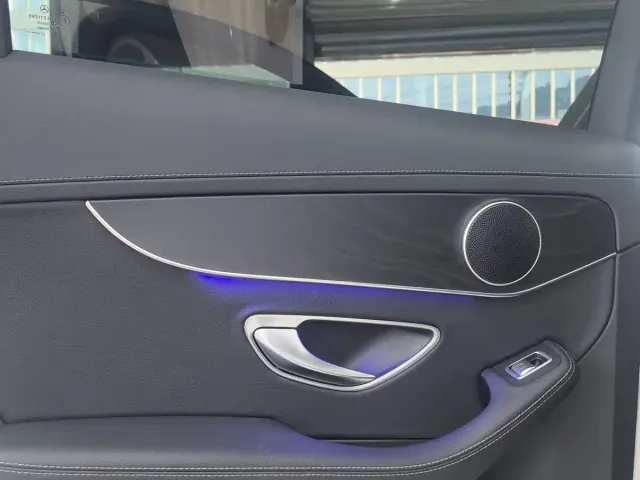 Mercedes-Benz C-Class — Фото автомобиля 13