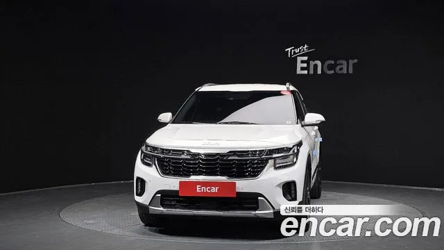 Kia Seltos Новый Seltos Бензин 1.6 турбо 2WD — Фото автомобиля 3