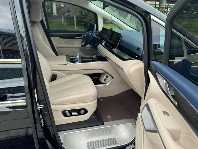 WEY WEY Alpine 2023 AWD Executive Long Wheelbase — Фото автомобиля 15