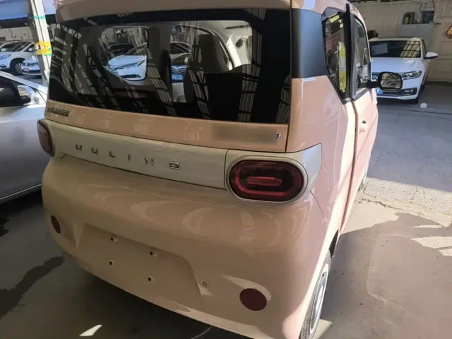 Wuling Hongguang Mini EV — Фото автомобиля 7