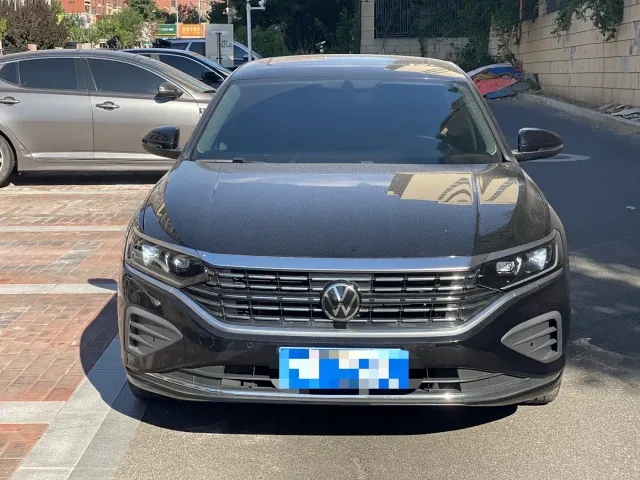 Volkswagen Passat — Фото автомобиля 2