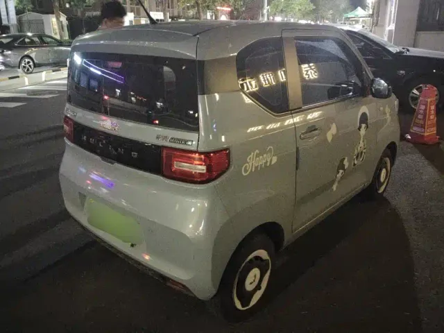 Wuling Hongguang Mini EV — Фото автомобиля 3