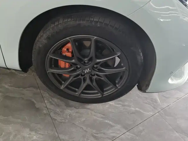 IM Motors LS6 — Фото автомобиля 6
