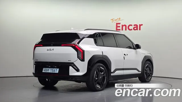 Kia EV3 — Фото автомобиля 2