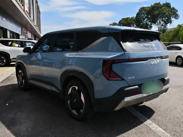 Kia EV5 — Фото автомобиля 8
