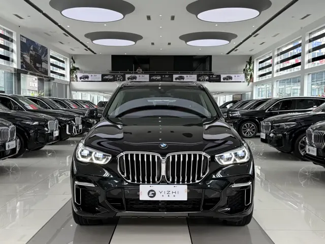 BMW X5 — Фото автомобиля 2