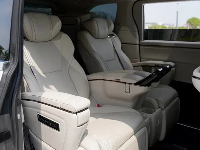 Lexus Lexus LM 2025 Model 500h Six-Seater Prestige Edition — Фото автомобиля 22