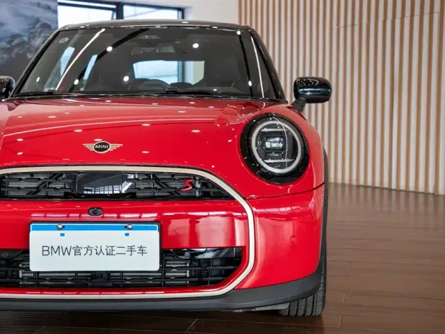 MINI Hatch — Фото автомобиля 9