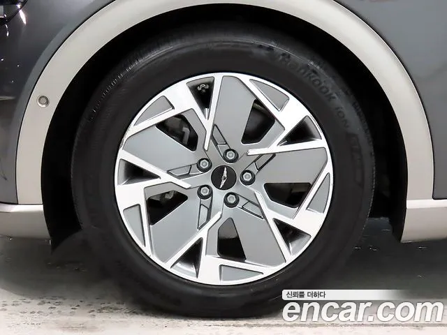 Genesis GV60 — Фото автомобиля 20