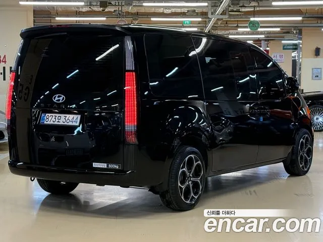 Hyundai Staria — Фото автомобиля 2