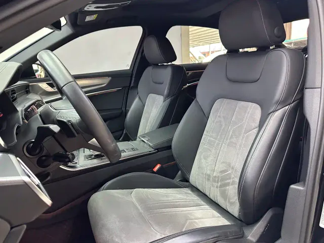 Audi A6L — Фото автомобиля 17