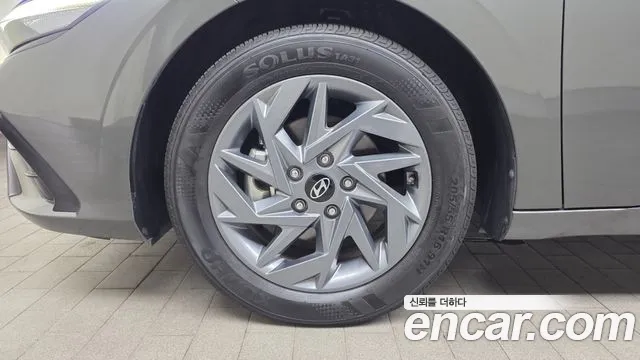 Hyundai Avante CN7 — Фото автомобиля 4