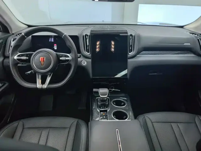 Hongqi HS3 — Фото автомобиля 12