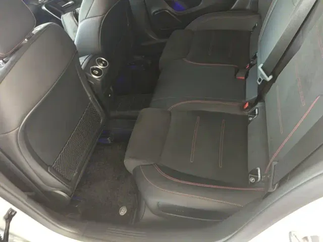 Mercedes-Benz A-Class — Фото автомобиля 16