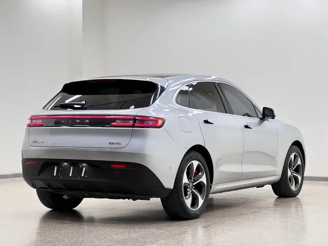 Aito M5 — Фото автомобиля 6