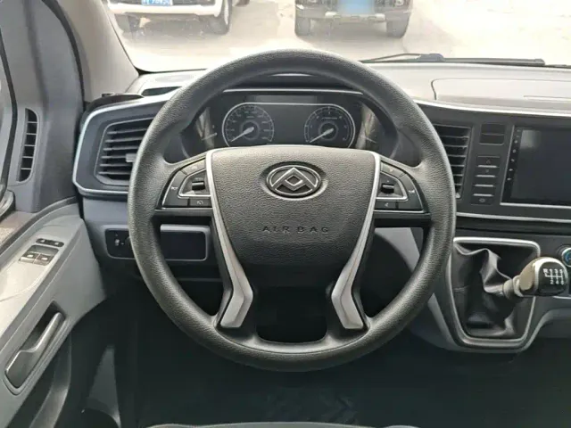 Maxus Xintu V80 — Фото автомобиля 6