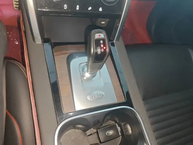Land Rover Discovery Sport — Фото автомобиля 13