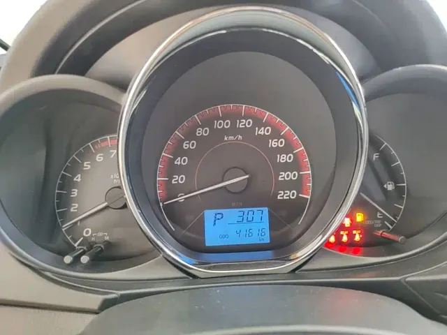 Toyota Vios — Фото автомобиля 11