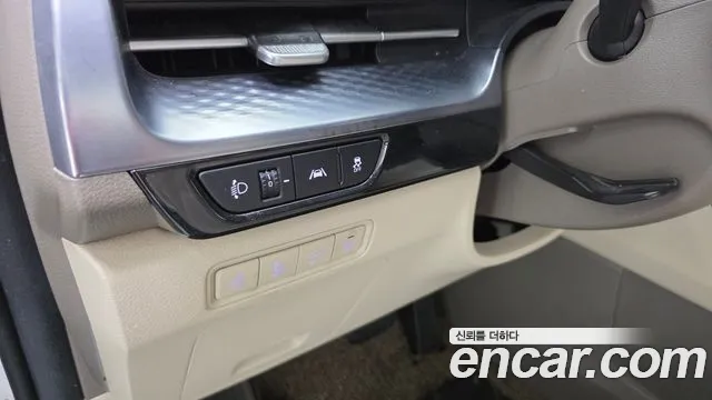 Kia Canival Carnival 4 поколение Дизель 7 мест Hi-Limousine — Фото автомобиля 12