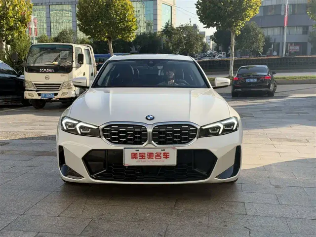 BMW 3 Series — Фото автомобиля 2