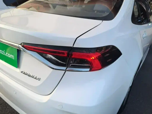 Toyota Corolla — Фото автомобиля 7