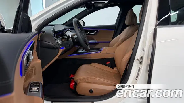 Mercedes-Benz E-Class — Фото автомобиля 11