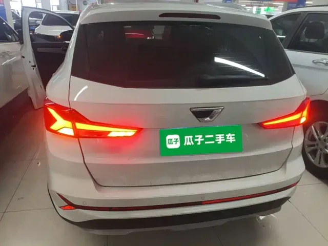 Jetta VS7 — Фото автомобиля 5