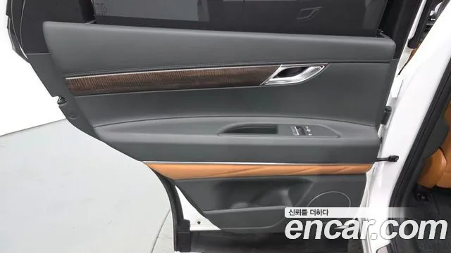 Genesis GV80 — Фото автомобиля 14