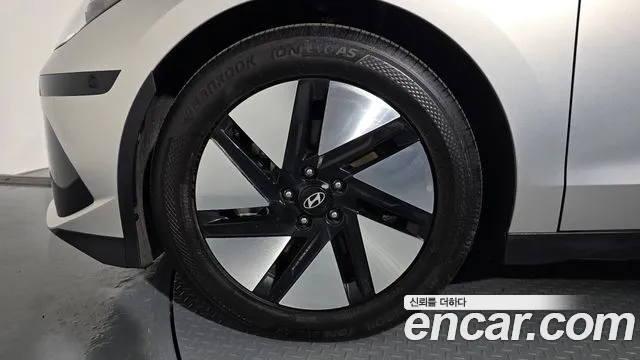 Hyundai Ioniq6 — Фото автомобиля 5