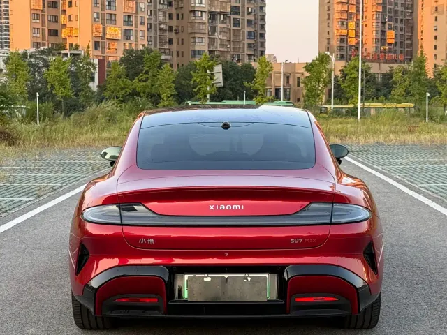 Xiaomi SU7 — Фото автомобиля 8