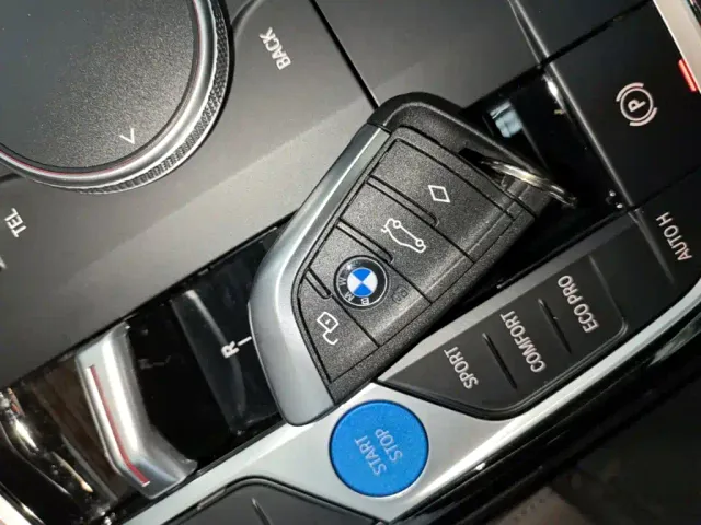 BMW i3 — Фото автомобиля 8