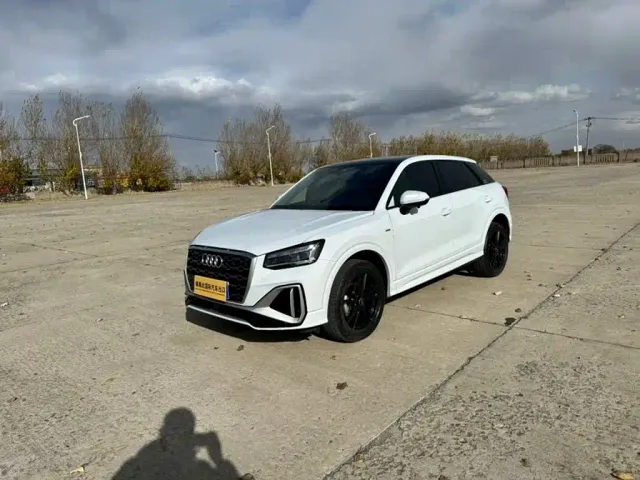 Audi Q2L — Фото автомобиля 2