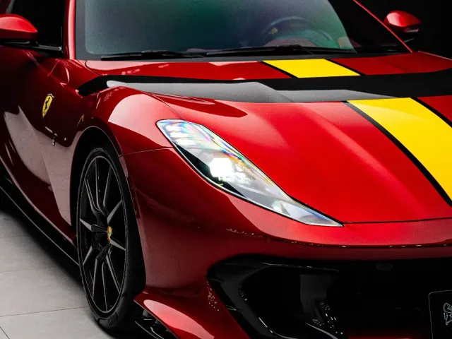 Ferrari 812 — Фото автомобиля 4
